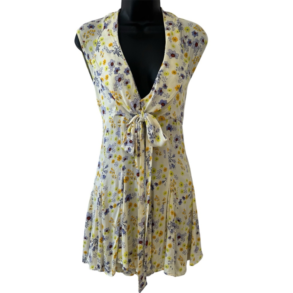 Free People It Takes Two White Ivory Cream Floral Wrap Mini Skater Dress Size M
